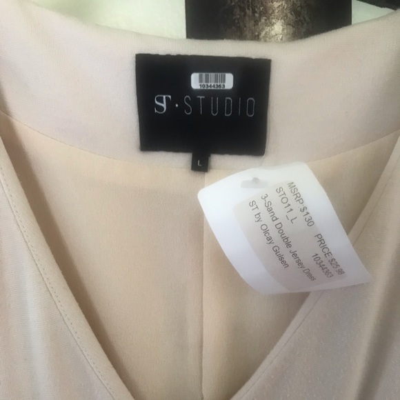 Cream dress - Picture 4 of 5